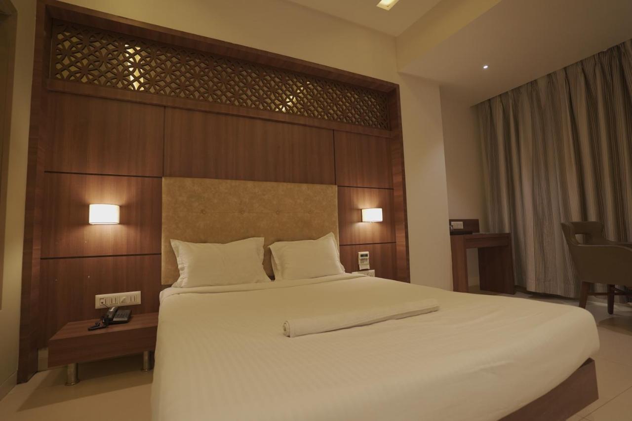 Hotel Mathoshree Thane Εξωτερικό φωτογραφία